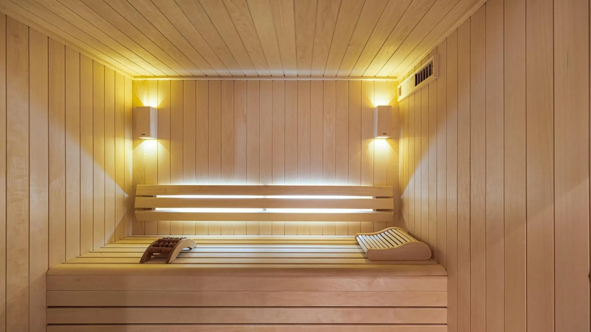Chalet Spacieux 14 Pers Avec Sauna, Proche Bus Ski, Garage, Wifi, Prestations Incluses - Fr-1-566-65 Les Allues