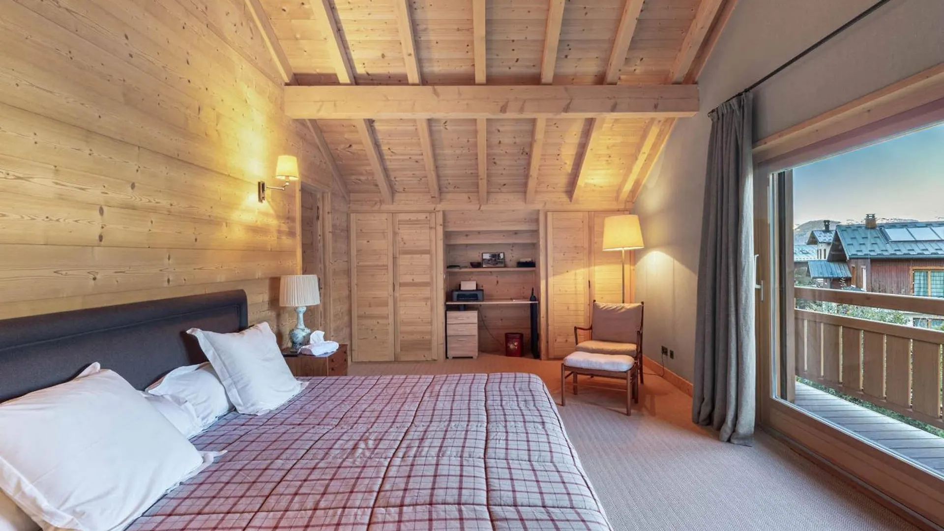 Chalet Spacieux 14 Pers Avec Sauna, Proche Bus Ski, Garage, Wifi, Prestations Incluses - Fr-1-566-65 Les Allues